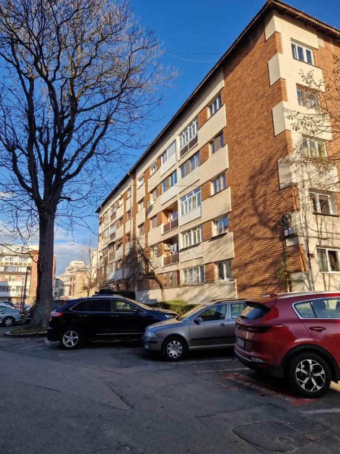 Apartamento Apartament Victoria Târgu Jiu Exterior foto